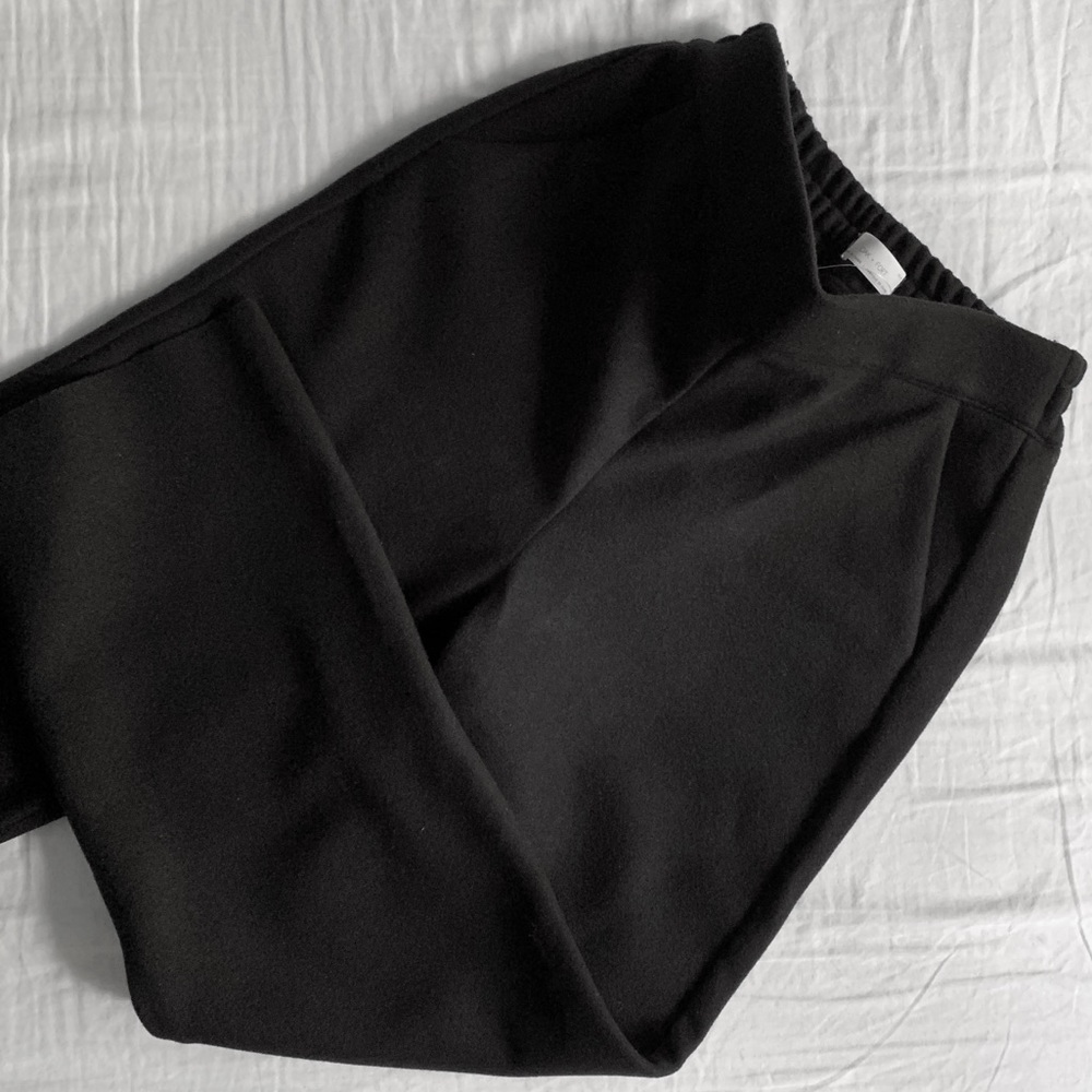 New never worn. Too small.